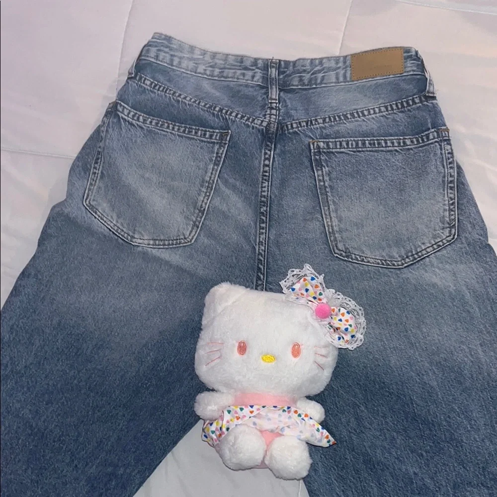 Classic Blue Women's Jeans - Picture 2 of 4